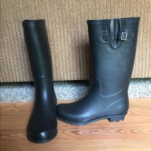 Black Rain Boots